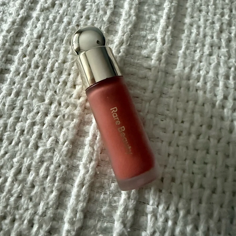 Rare Beauty Soft Pinch Blush in Virtue
